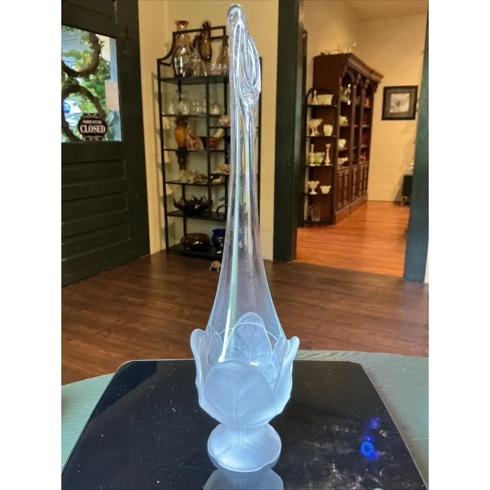 Vintage MCM Viking Glass Swung Vase Cabbage Leaf Satin Footed Base 13